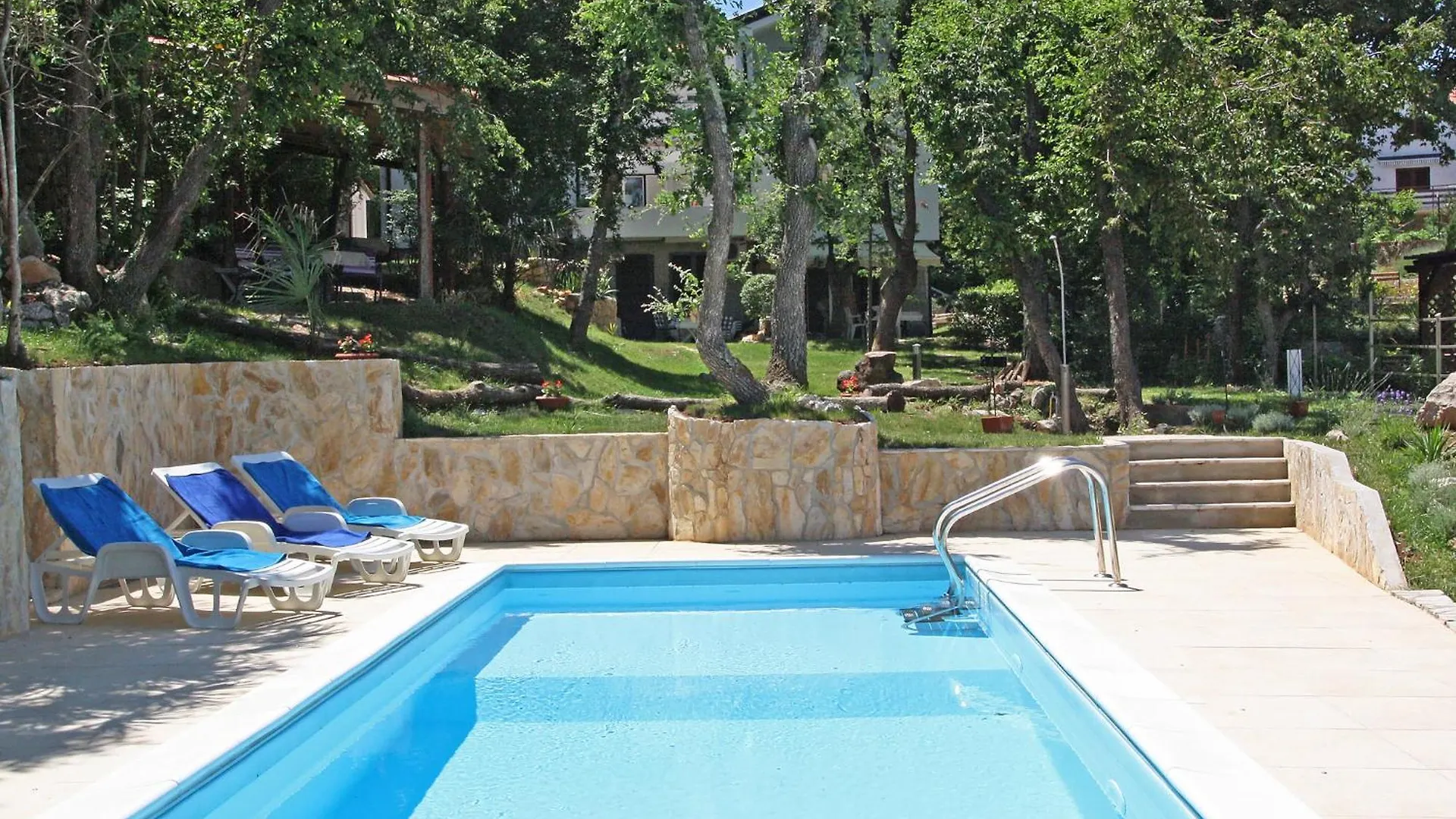 Apartment Vila M.2 Porat